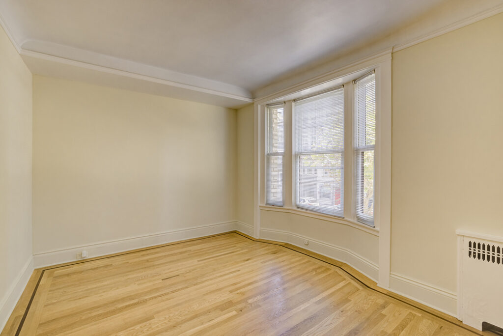 Empty San Fransisco apartment at Mark Hopkins